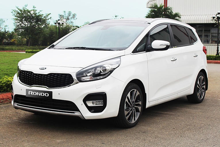 Kia Rondo 2017 “chot gia” tu 654 trieu tai Viet Nam-Hinh-4